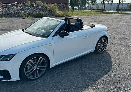Audi TT 45 TFSI S tronic Roadster -