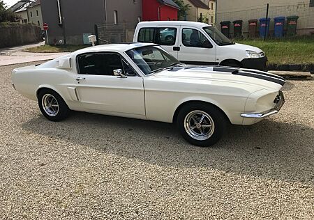 Ford Mustang Shelby GT500