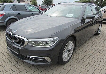 BMW 540d 540 xDrive Touring A Luxury Line