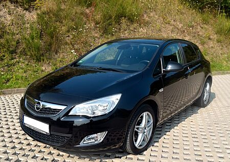 Opel Astra 1.4 Turbo Selection 103kW Selection
