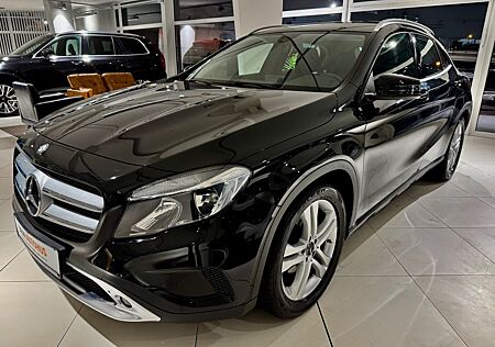 Mercedes-Benz GLA 200 CDI / Navi/Automatik/R-Kamera/Tüv neu