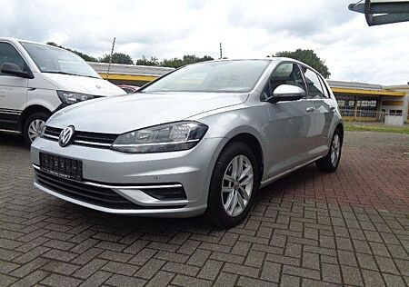 VW Golf Volkswagen VII Lim. Comfortline Navigation