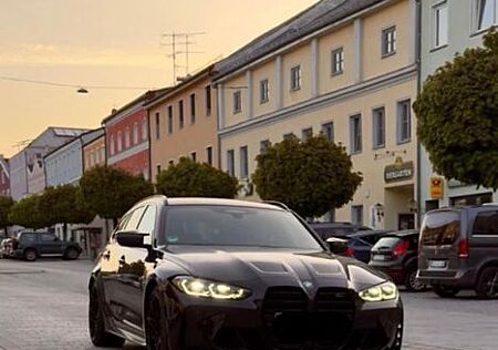 BMW M3 Competition X Drive / *Carbon Schalensitze*