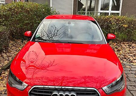 Audi A1 1.6 TDI 66kW S tronic S line S line