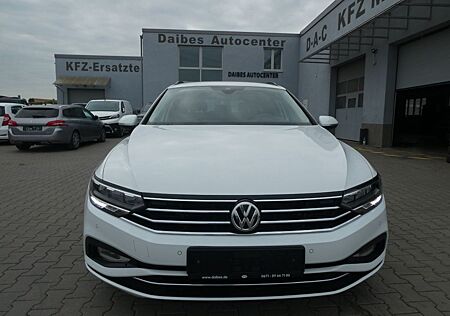 VW Passat Variant Volkswagen Business Automatik/LED/AHK