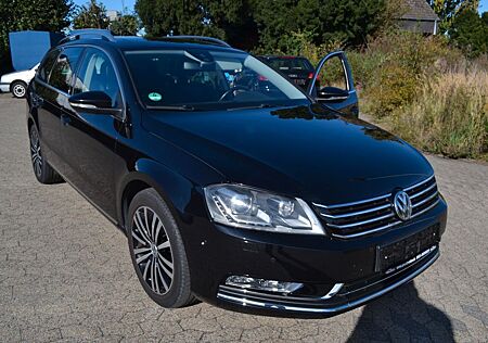 VW Passat Variant Volkswagen Passat Highline DSG Panorama Navi, Xenon