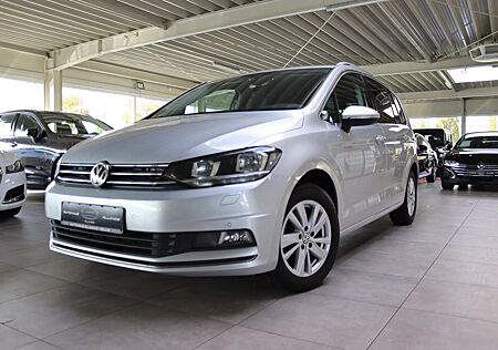 VW Touran Volkswagen 2.0 TDI Highline 110 kW (150 PS), Auto...