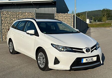 Toyota Auris 1.4 Turbodiesel KAT Cool