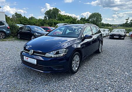 VW Golf Volkswagen VII 1.6 TDI Variant/1.Hand/Navi/Climatronic