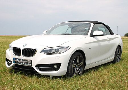 BMW 220i Cabrio Sport Line Sport Line
