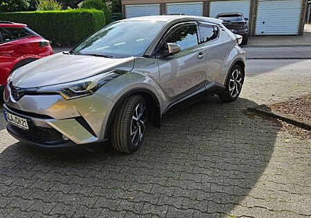 Toyota C-HR 1.8 72 KW. Neuwertig