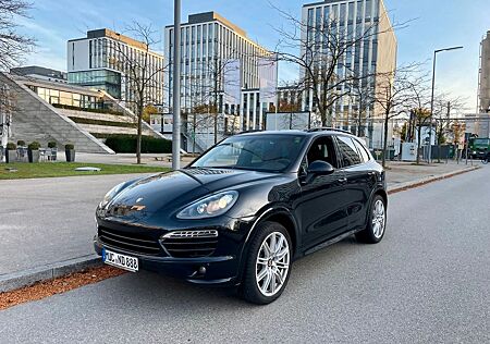 Porsche Cayenne Diesel - SportDesign / GTS Paket / Voll