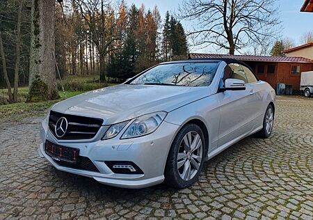 Mercedes-Benz E 200 Cabriolet CGI AVANTGARD AMG