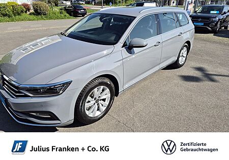 VW Passat Variant Volkswagen Elegance 1.5 TSI DSG AHK KAMERA