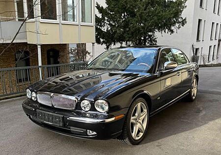 Jaguar XJ8 3.5 Liter Executive Executive