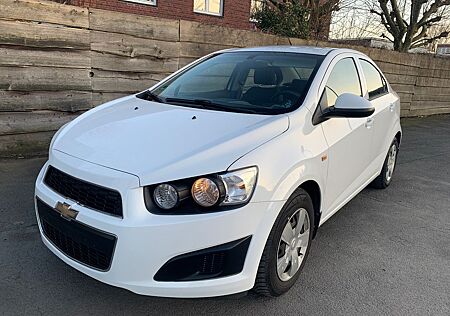 Chevrolet Aveo Limousine 1.6 Automatik Klima PDC 57tkm !!!