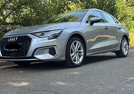 Audi A3 35 TFSI S tronic advanced Limousine advanced