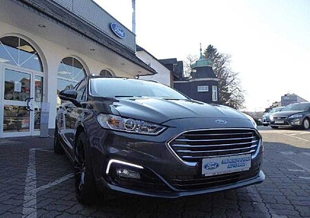 Ford Mondeo Hybrid