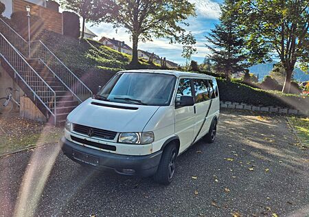 VW T4 Multivan gebraucht kaufen VW T4 Multivan Volkswagen 2,5 TDI, SHZ, Tempomat