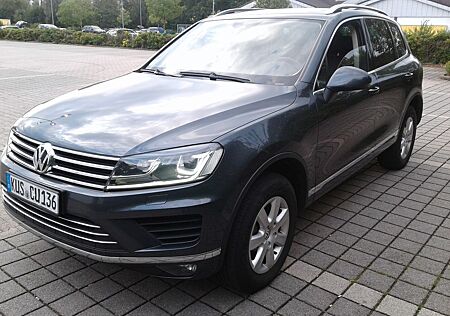 VW Touareg Volkswagen 3.0 V6 TDI SCR Tiptr. Exclusive BMT ...