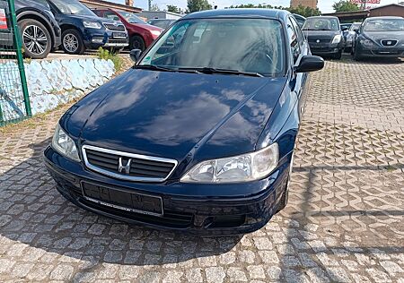 Honda Accord 1.8i LS