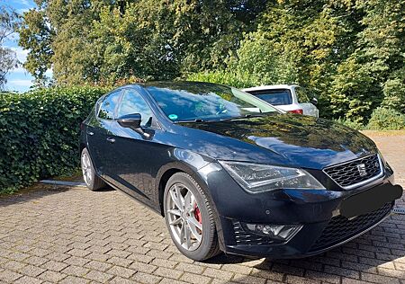 Seat Leon 150PS (TÜVneu+8fach Ber.+Shz+LED+Leder
