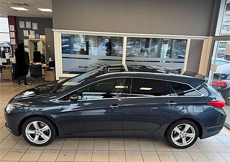 Hyundai i40 cw Premium blue CRDi Leder Navi Panorama