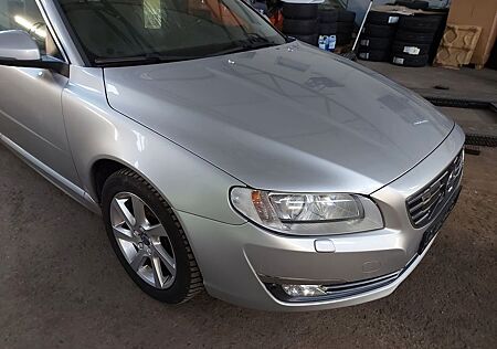 Volvo V70 Kombi*HUNEU*LEDER*AUTOMATIK*