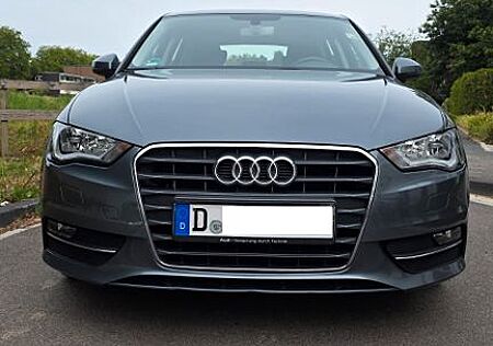Audi A3 1.4 TFSI cod ultra Attraction Sportback A...