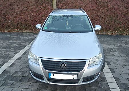 VW Passat Variant Volkswagen 2.0 TDI DPF DSG 125kW Trendli...