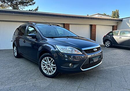 Ford Focus Turnier Ghia*Navi*Klima*Kamera*AHK*Tempo*S
