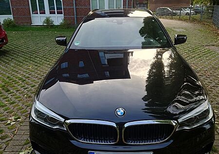 BMW 520i Touring - M-Sportpaket - Vollaustattung