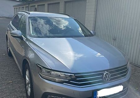 VW Passat Volkswagen 2.0 TDI SCR 140kW DSG Comfortl. Varia...