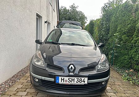 Renault Clio Edition Dynamique 1.6 16V ESP 82kW Edit...