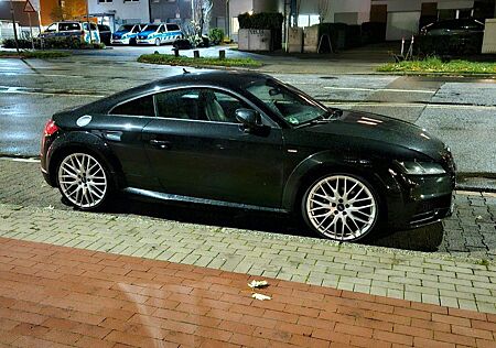 Audi TT Coupe 2.0 TFSI S tronic quattro -