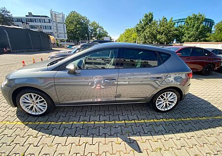 Seat Leon 1.4 TGI DSG CNG - 50L Benzin ACC SHZ PDC