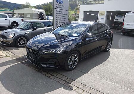 Ford Focus ST-Line X LED Navi Kamera Leder ACC