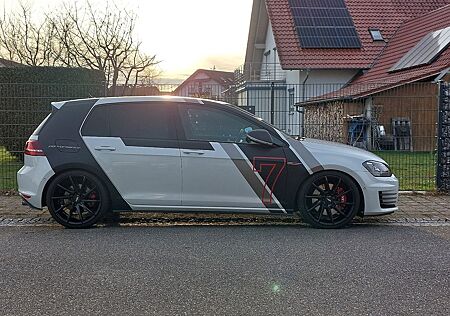 VW Golf Volkswagen VII GTI Perf.; VII R; 300PS/440Nm; HJS