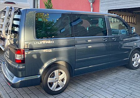 VW T5 Multivan Volkswagen - sehr guter Zustand