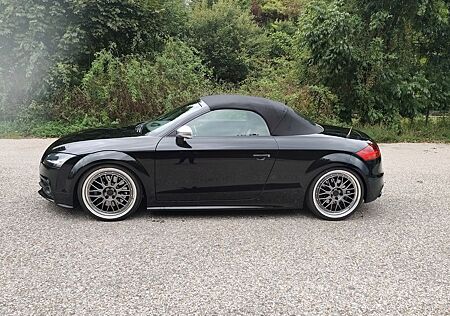 Audi TTS Roadster S tronic quattro 340 PS