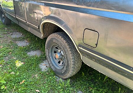 Ford F 150 mit Absetz Camper