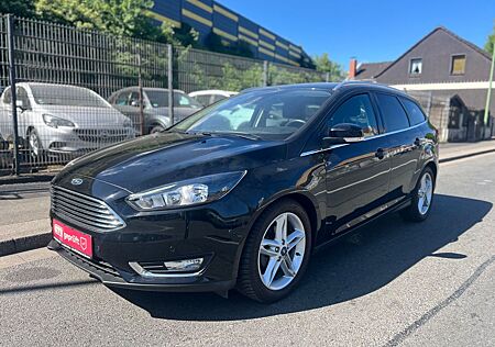 Ford Focus Turnier Titanium 1HAND TÜV NEUUUUU