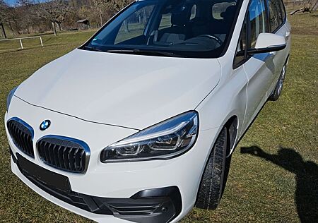 BMW 2er Gran Tourer 220d xDrive 7 Sitze Pano AHK
