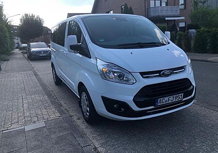 Ford Tourneo Custom Langversion L2