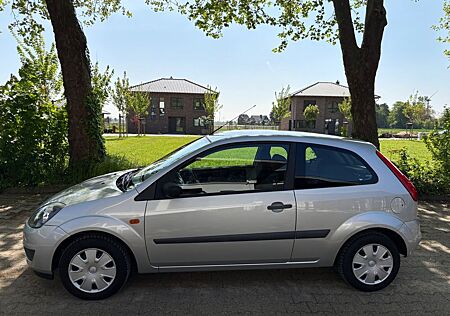 Ford Fiesta 1.3 51 kW Ambiente