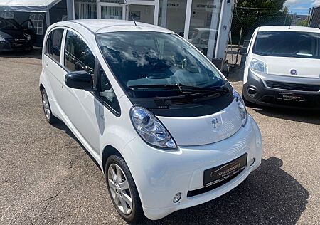 Peugeot iOn Active