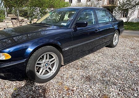 BMW 740iL A -