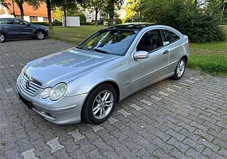 Mercedes-Benz CL 220 CDI Sportcoupe Leder Xenon Pano-Dach