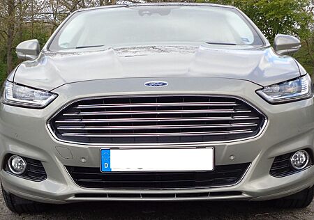 Ford Mondeo 2,0 TDCi Bi-Turbo Titanium PowerShift...