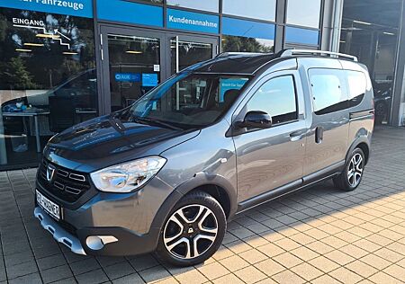 Dacia Dokker TCe 115 Stepway Celebration Stepway C...